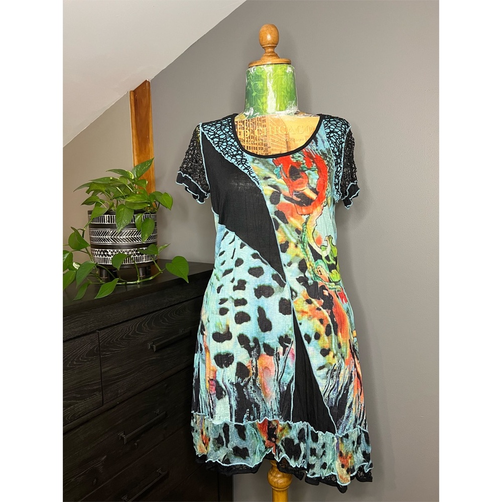 Short-sleeve MIDI Dress